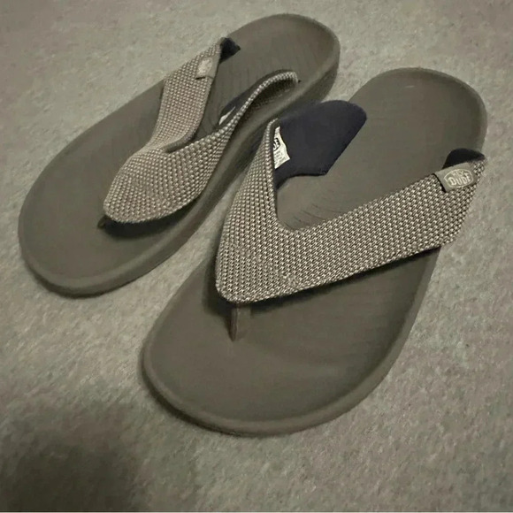 Hey Dude Milo gray flip flops size L10/M8 - Picture 2 of 5